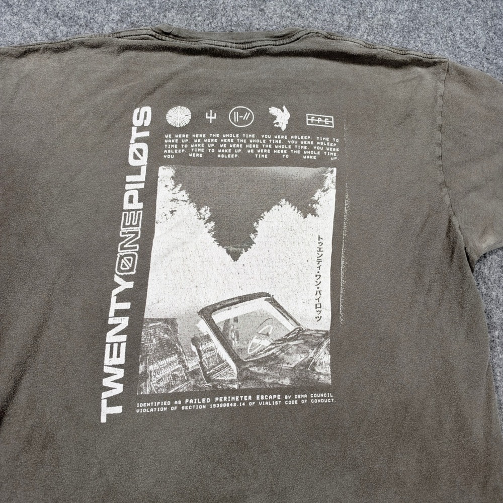 Twenty One Pilots Trench Dema Graphic T-Shirt Gray XL Tultex Band Tee Faded